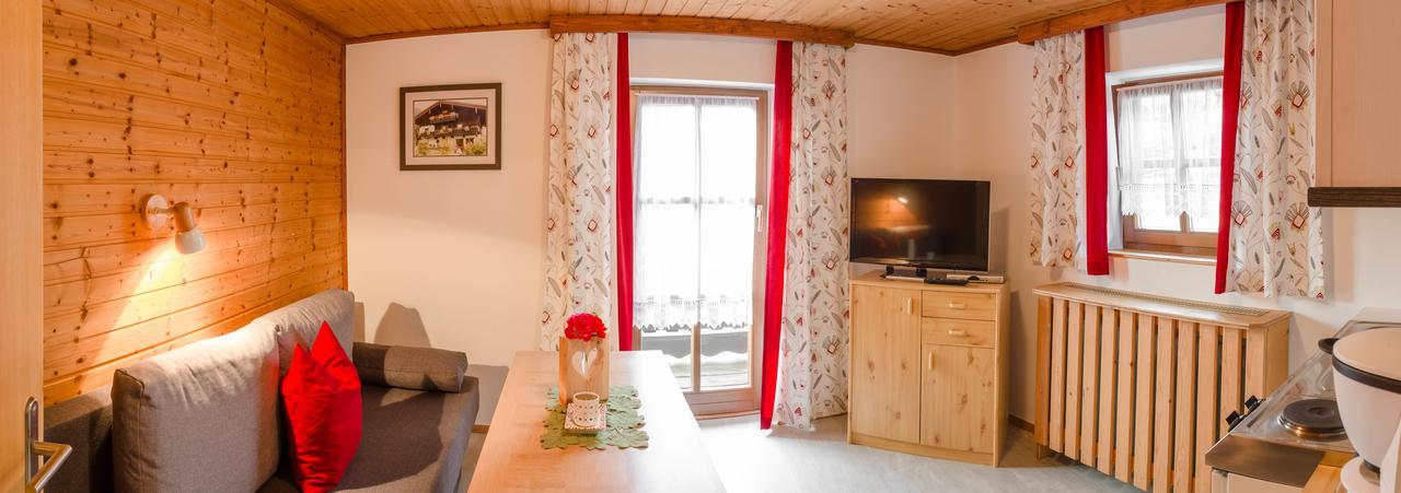 Brotzeitalm Apartman Pfarrwerfen Kültér fotó